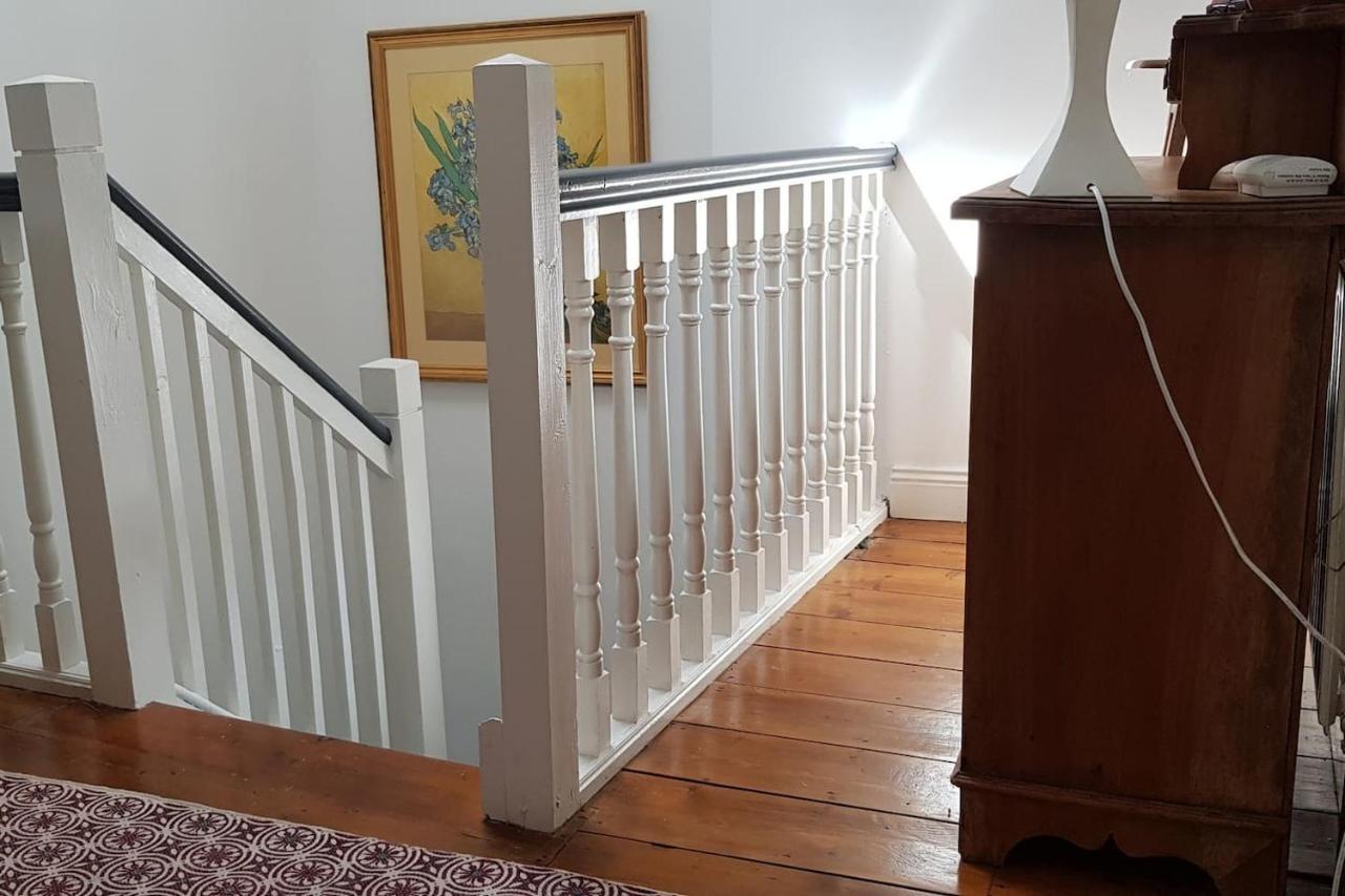 바나게르 Cosy Townhouse On The Hill In Ireland 빌라 외부 사진